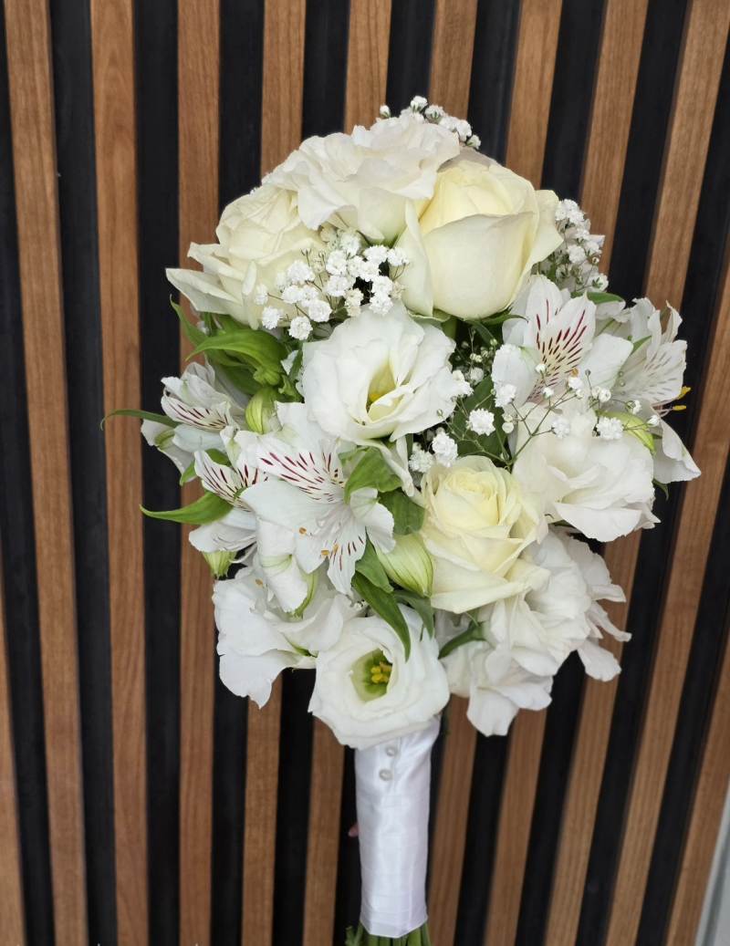 זר כלה white bride