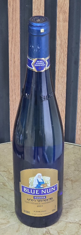 בלו נאן כחול