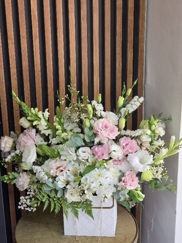 תיק פרחים בלאש אלגנט